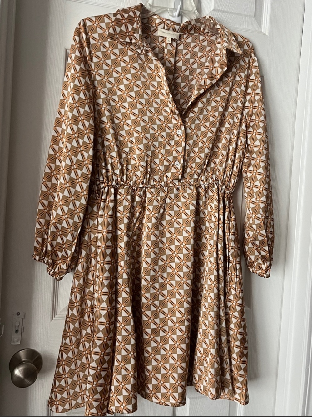 MELLODAY Brown Cream Geometric Long Sleeve Button Front Dress